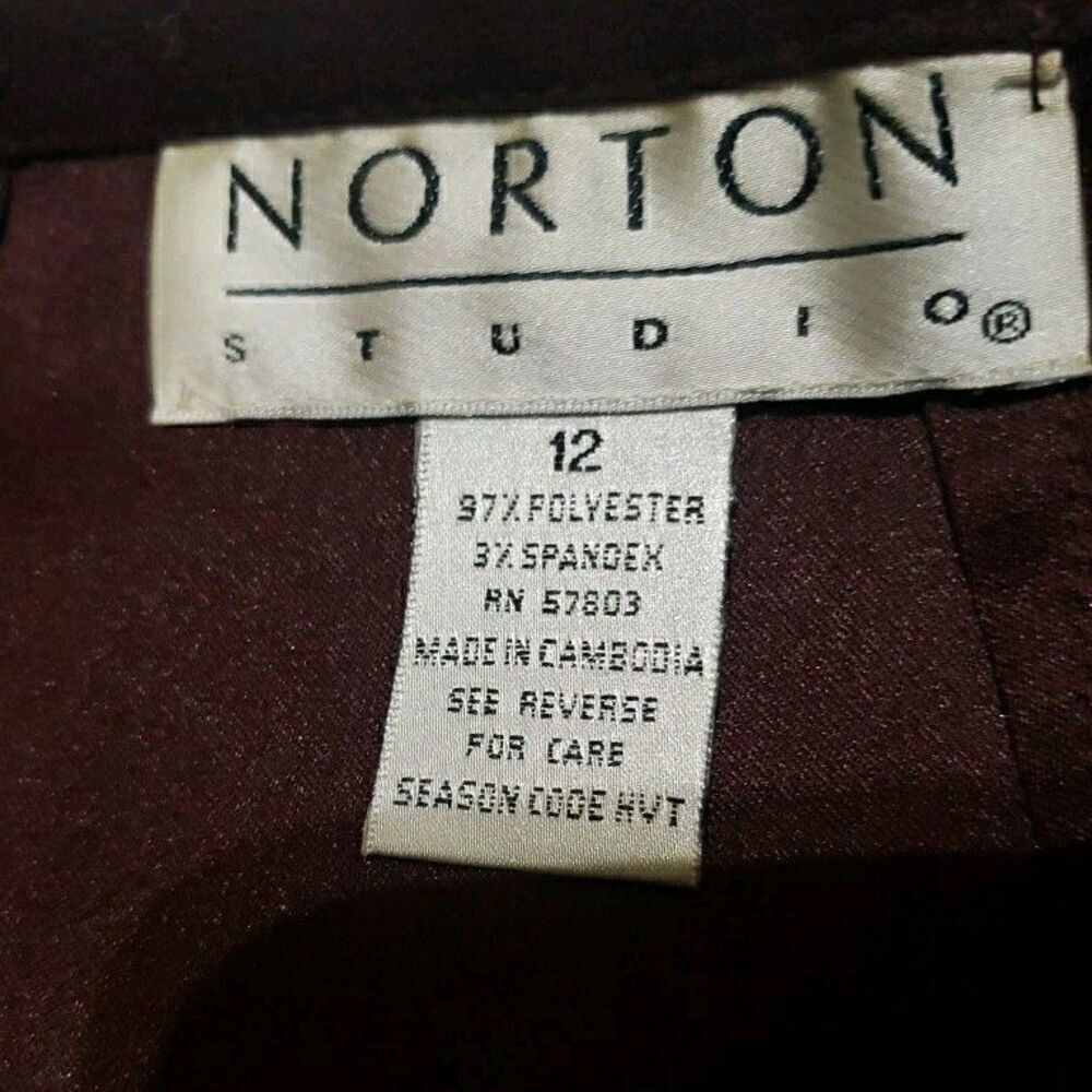 Norton Studio Skirt Size 12 Maxi Long Stretch Burgundy Microfiber - Picture 9 of 10